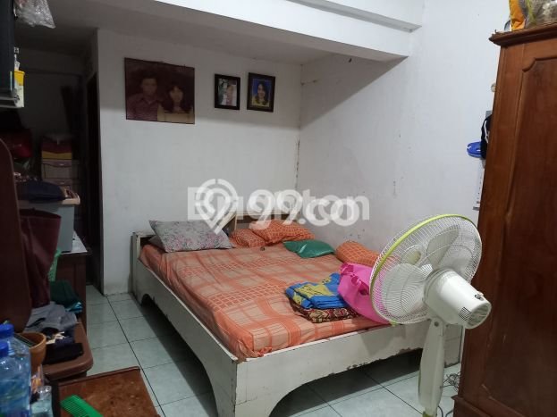 For Sale Rumah 4 Kamar Lokasi Strategis Nyaman dan Strategis di Rungkut For Sale Rumah 4 Kamar Lokasi Strategis Nyaman dan Strategis di Rungkut