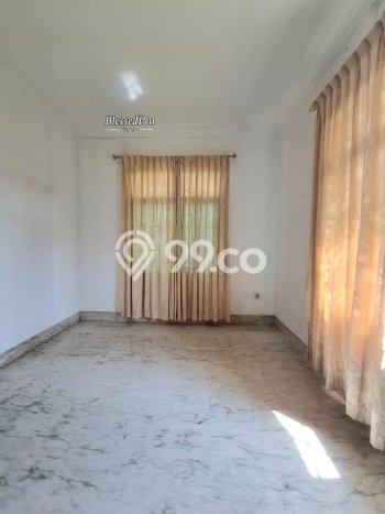 Rumah Luxury Modern Tanpa Renovasi di Legenda Wisata Bogor Rumah Luxury Modern Tanpa Renovasi di Legenda Wisata Bogor