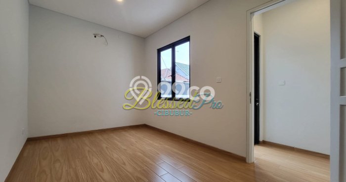 Ready to Use! Luxury House LT 210m2 Desain Modern di Legenda Wisata Ready to Use! Luxury House LT 210m2 Desain Modern di Legenda Wisata