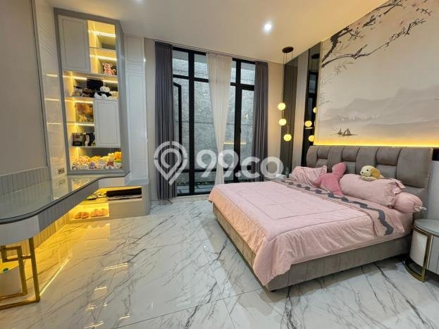 Rumah Elit Modern Siap Huni di Pakuwon City Surabaya Rumah Elit Modern Siap Huni di Pakuwon City Surabaya