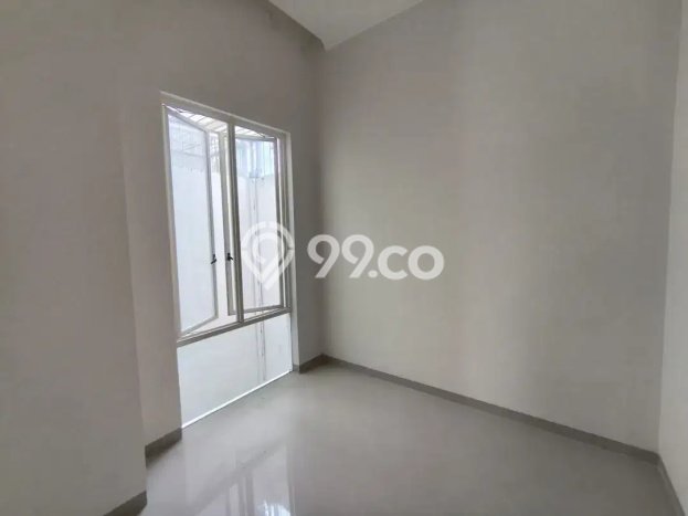 Rumah Luas Asri 4 KT Siap Huni di Pakuwon City Surabaya Rumah Luas Asri 4 KT Siap Huni di Pakuwon City Surabaya