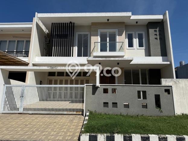 Jual Rumah Luas Megah Dengan View Eksklusif di Pakuwon City, Surabaya Jual Rumah Luas Megah Dengan View Eksklusif di Pakuwon City, Surabaya