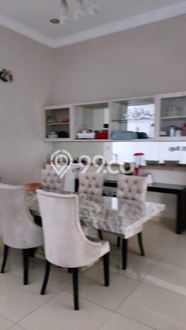 Dijual Rumah Mewah Elegan Dengan View Cantik di Pakuwon Indah, Surabaya Dijual Rumah Mewah Elegan Dengan View Cantik di Pakuwon Indah, Surabaya