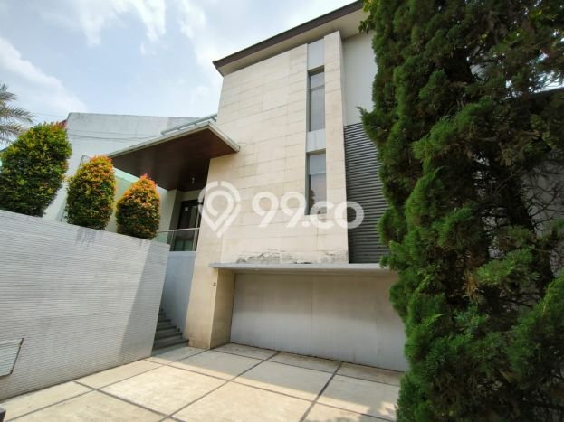 Rumah Elit Modern Tanpa Renovasi di Pasteur Bandung Rumah Elit Modern Tanpa Renovasi di Pasteur Bandung