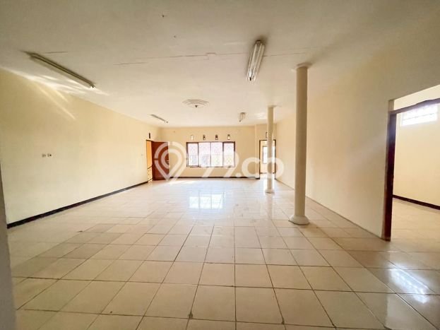 Hunian Eksklusif Siap Huni LT 753m2 di Kiaracondong, Bandung Hunian Eksklusif Siap Huni LT 753m2 di Kiaracondong, Bandung