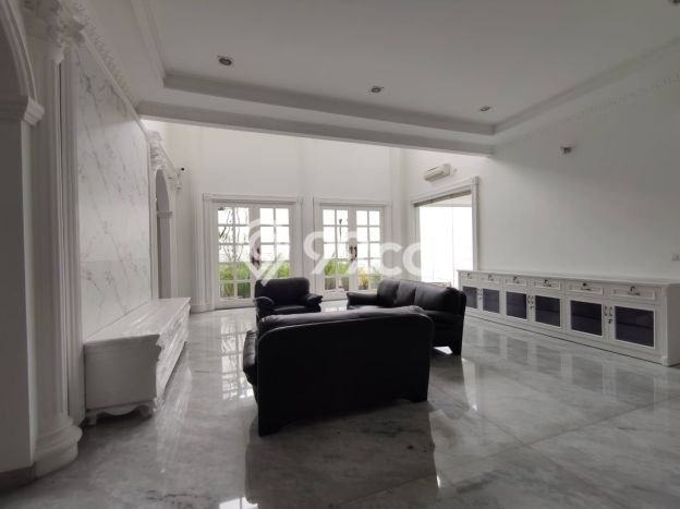 For Sale! Luxury House LT 450m2 Desain Modern di Mekar Wangi For Sale! Luxury House LT 450m2 Desain Modern di Mekar Wangi
