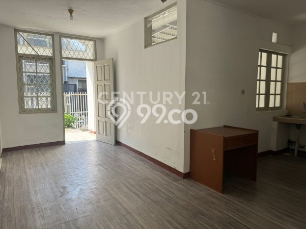 Rumah kawasan Peta, Siap Huni, 2 KM, Akses Peta, Bandung, Bandung, Luas 120m² Bangunan 110m² Rumah kawasan Peta, Siap Huni, 2 KM, Akses Peta, Bandung, Bandung, Luas 120m² Bangunan 110m²