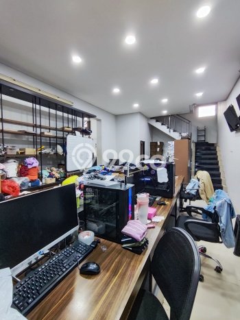 Dijual! Ruko di Pasteur Bandung LT 62m2 / LB 180m2 Kawasan Bisnis Dijual! Ruko di Pasteur Bandung LT 62m2 / LB 180m2 Kawasan Bisnis