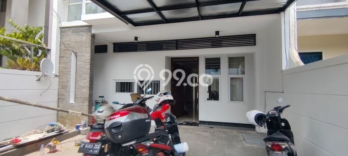 Disewakan! Rumah 4 Kamar Tidur &
3 Kamar Mandi di BKR, Bandung Disewakan! Rumah 4 Kamar Tidur &
3 Kamar Mandi di BKR, Bandung