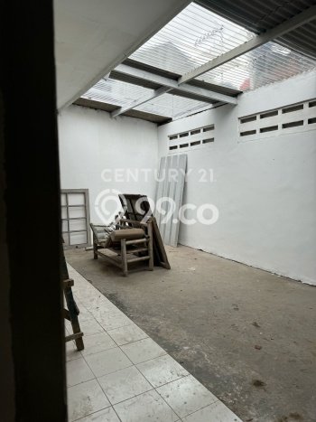Disewakan! Rumah 4 Kamar Tidur &
2 Kamar Mandi di Peta, Bandung Disewakan! Rumah 4 Kamar Tidur &
2 Kamar Mandi di Peta, Bandung