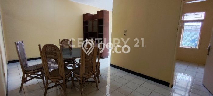 Rumah Disewakan Bandung LT 90m2 LB 108m2 Kawasan Taman Kopo Indah Rumah Disewakan Bandung LT 90m2 LB 108m2 Kawasan Taman Kopo Indah