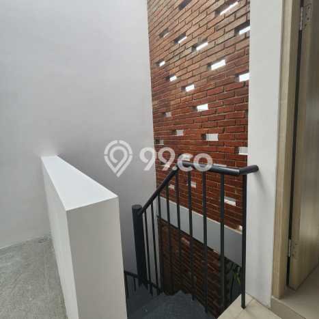 For Sale! Luxury House LT 182m2 Desain Modern di Pondok Hijau For Sale! Luxury House LT 182m2 Desain Modern di Pondok Hijau