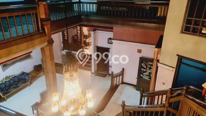 Rumah Elit Modern Tanpa Renovasi di Moch Toha Bandung Rumah Elit Modern Tanpa Renovasi di Moch Toha Bandung