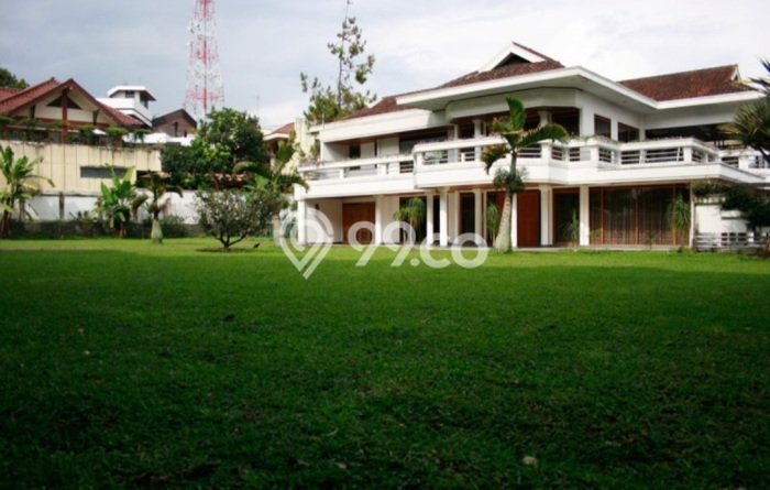 AREA PREMIUM! Vila Kawasan , Dimensi 2450m2m², Akses ke pusat kota AREA PREMIUM! Vila Kawasan , Dimensi 2450m2m², Akses ke pusat kota