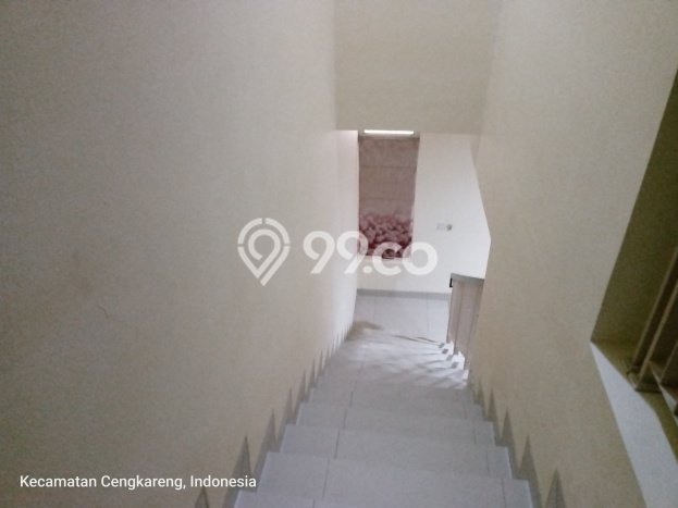 Jual Rumah Eksklusif 3 KT di Green Lake City, Jakarta Barat Jual Rumah Eksklusif 3 KT di Green Lake City, Jakarta Barat