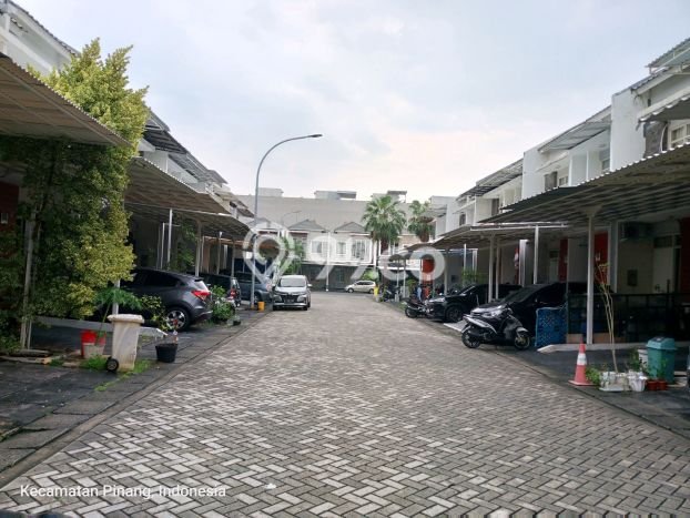 Jual Rumah Eksklusif 3 KT di Green Lake City, Jakarta Barat Jual Rumah Eksklusif 3 KT di Green Lake City, Jakarta Barat