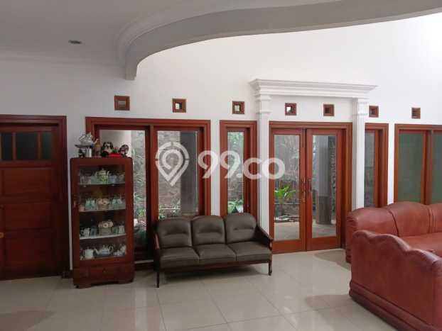 Rumah Mewah 5 KT 5 KM di Kompleks Perumahan , Bandung Rumah Mewah 5 KT 5 KM di Kompleks Perumahan , Bandung