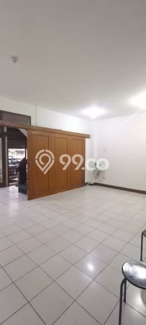 LOKASI STRATEGIS! Komersial For Rent di , Luas 115m2m², Area Bisnis LOKASI STRATEGIS! Komersial For Rent di , Luas 115m2m², Area Bisnis