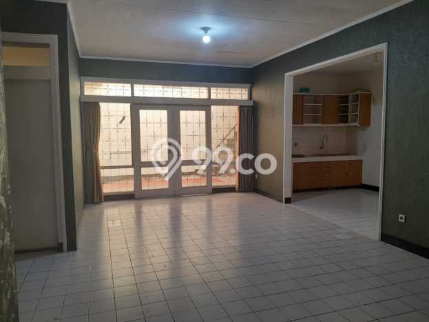 Rumah sewa siap pakai 4 KT di Kopo Permai, Bandung Rumah sewa siap pakai 4 KT di Kopo Permai, Bandung