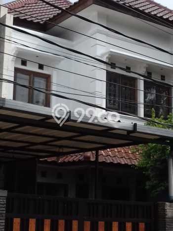 Rumah Mewah 5 KT 5 KM di Kompleks Perumahan , Bandung Rumah Mewah 5 KT 5 KM di Kompleks Perumahan , Bandung