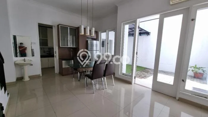 Rumah Eksklusif Dijual LT 144m2 di Permata Buana, Jakarta Barat Rumah Eksklusif Dijual LT 144m2 di Permata Buana, Jakarta Barat