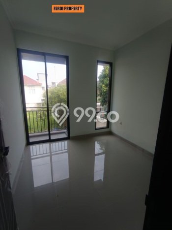 Rumah Modern 4 KT di Kota Wisata Jakarta Timur Unfurnished Rumah Modern 4 KT di Kota Wisata Jakarta Timur Unfurnished