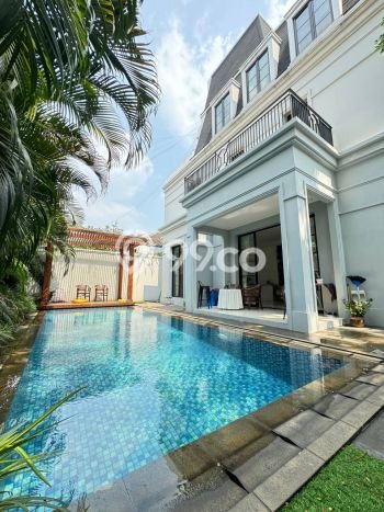 Rumah Elit Modern Tanpa Renovasi di Kemang Jakarta Selatan Rumah Elit Modern Tanpa Renovasi di Kemang Jakarta Selatan