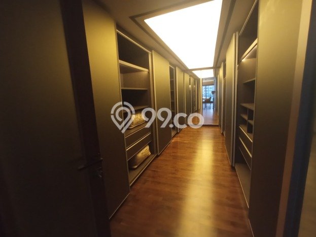 Apartemen Disewakan 3 Kamar Murah Siap Huni di Jakarta Selatan, Luas 330m2 Apartemen Disewakan 3 Kamar Murah Siap Huni di Jakarta Selatan, Luas 330m2