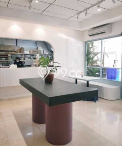 Rumah Kontrakan Jakarta Selatan LT 300m2 LB 250m2 Kawasan SCBD Rumah Kontrakan Jakarta Selatan LT 300m2 LB 250m2 Kawasan SCBD
