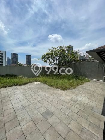 Apartemen Premium Kawasan Sudirman, 3 KM, Luas 350m2m², Siap Ditempati Apartemen Premium Kawasan Sudirman, 3 KM, Luas 350m2m², Siap Ditempati