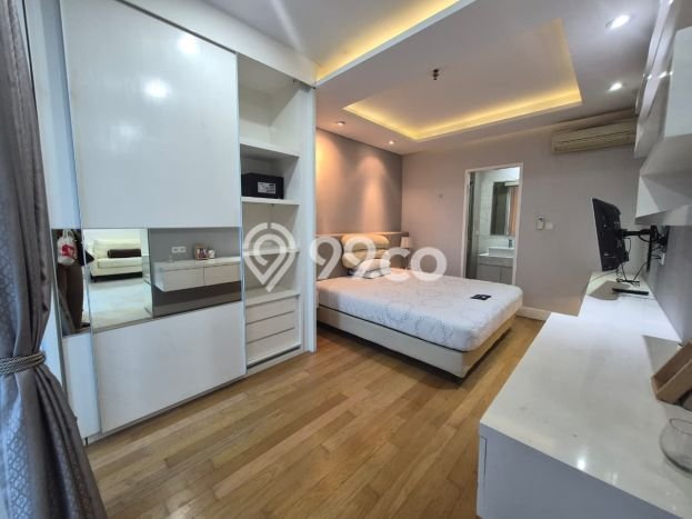 Disewakan Apartemen Minimalis 76m2 Punya 2 KT, 1 KM, Lokasi di Senopati Disewakan Apartemen Minimalis 76m2 Punya 2 KT, 1 KM, Lokasi di Senopati