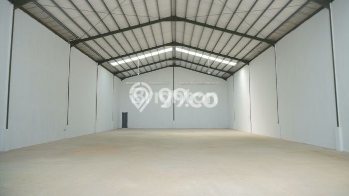 AREA SUPER PREMIUM! Gudang di Pakuhaji, Luas 510m2m², Area Komersial AREA SUPER PREMIUM! Gudang di Pakuhaji, Luas 510m2m², Area Komersial