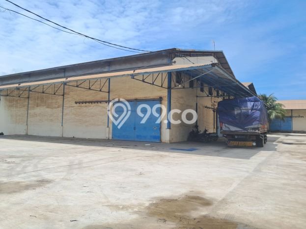 Gudang Area Niaga Kawasan Dadap, Luas 1056m², Siap Operasi Gudang Area Niaga Kawasan Dadap, Luas 1056m², Siap Operasi