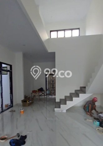 Ready to Use! Luxury House LT 126m2 Desain Elegan di Villa Meruya Ready to Use! Luxury House LT 126m2 Desain Elegan di Villa Meruya