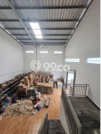 Gudang Disewa di Jakarta Utara dengan LB 2150m2 Area Komersial Ramai Gudang Disewa di Jakarta Utara dengan LB 2150m2 Area Komersial Ramai