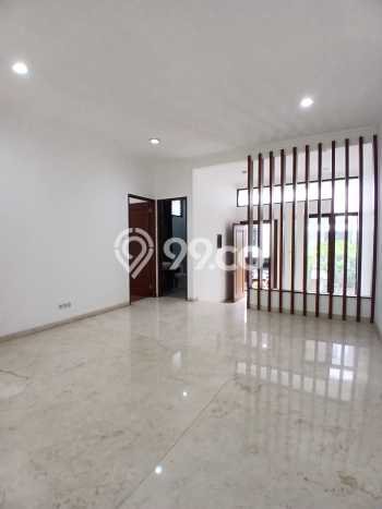 Rumah Elit LB 350m2 Siap Huni Desain Elegan di Ragunan, Jakarta Selatan Rumah Elit LB 350m2 Siap Huni Desain Elegan di Ragunan, Jakarta Selatan