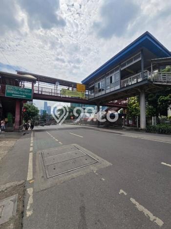 Ruko Dijual Lokasi Emas di Mampang Prapatan Luas 305m2 Ruko Dijual Lokasi Emas di Mampang Prapatan Luas 305m2