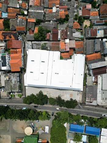 Area Ramai! Gudang Dijual di Cilandak untuk Bisnis Luas Bangunan 2200m2 Area Ramai! Gudang Dijual di Cilandak untuk Bisnis Luas Bangunan 2200m2