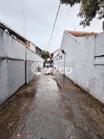 Kost Dijual Lokasi Cilandak, Jakarta Selatan, Spesifikasi 27 Kamar Tidur dan Luas 450m2 Kost Dijual Lokasi Cilandak, Jakarta Selatan, Spesifikasi 27 Kamar Tidur dan Luas 450m2