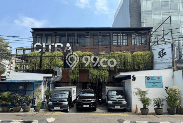 Ruko Dijual di Kebayoran Baru LT 273m2, LB 256m2 Solusi Investasi Cerdas Ruko Dijual di Kebayoran Baru LT 273m2, LB 256m2 Solusi Investasi Cerdas