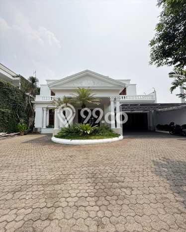 Disewakan Rumah Bagus di Menteng Harga Rp 2,5 Miliar/ Tahun Disewakan Rumah Bagus di Menteng Harga Rp 2,5 Miliar/ Tahun