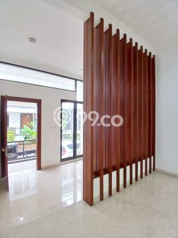 Rumah Elit LB 350m2 Siap Huni Desain Elegan di Ragunan, Jakarta Selatan Rumah Elit LB 350m2 Siap Huni Desain Elegan di Ragunan, Jakarta Selatan