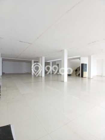Unit Ruko Disewa Lokasi Kebayoran Lama, Jakarta Selatan Spesifikasi Luas Bangunan 600m2 Unit Ruko Disewa Lokasi Kebayoran Lama, Jakarta Selatan Spesifikasi Luas Bangunan 600m2