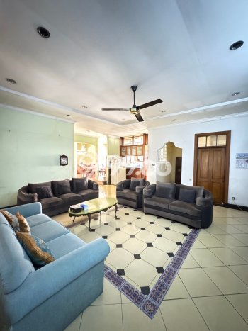 Hunian Elit LB 500m2 Siap Huni Desain Elegan di Cipete, Jakarta Selatan Hunian Elit LB 500m2 Siap Huni Desain Elegan di Cipete, Jakarta Selatan