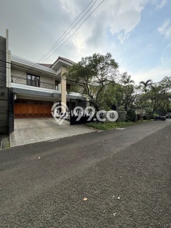 Rumah Mewah LB 600m2 Siap Pakai Desain Elegan di Pondok Indah, Jakarta Selatan Rumah Mewah LB 600m2 Siap Pakai Desain Elegan di Pondok Indah, Jakarta Selatan