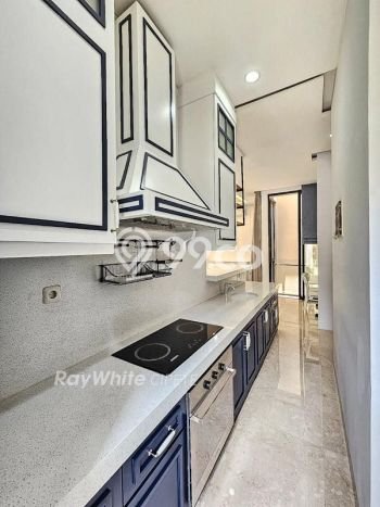 HARGA SPECIAL! Rumah Nyaman di Cilandak, Jakarta Selatan, Luas 122m² Bangunan 275m² BISA KPR! HARGA SPECIAL! Rumah Nyaman di Cilandak, Jakarta Selatan, Luas 122m² Bangunan 275m² BISA KPR!
