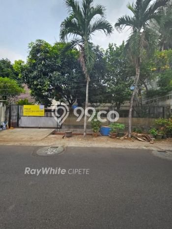 Jarang Ada! Tanah di Kebayoran Baru Punya Luas 386m2 SHM Jarang Ada! Tanah di Kebayoran Baru Punya Luas 386m2 SHM
