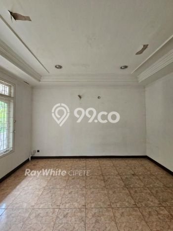 Jarang Ada! Tanah di Kebayoran Baru Punya Luas 386m2 SHM Jarang Ada! Tanah di Kebayoran Baru Punya Luas 386m2 SHM