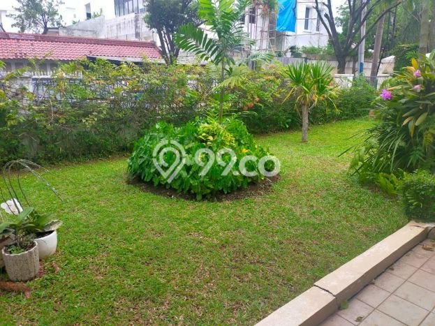 Ready to Use! Premium House LT 1224m2 Desain Elegan di Kuningan Ready to Use! Premium House LT 1224m2 Desain Elegan di Kuningan