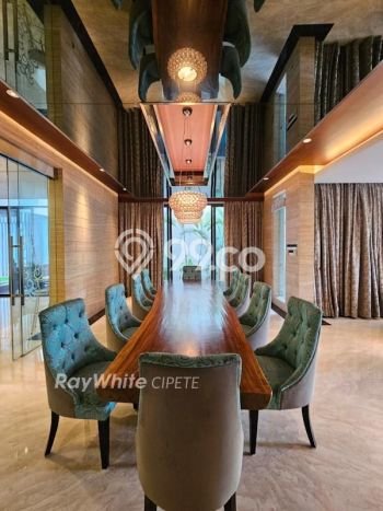 BEST CHOICE! Rumah area Kebayoran Lama, LT 680m² LB 1200m² BEST CHOICE! Rumah area Kebayoran Lama, LT 680m² LB 1200m²